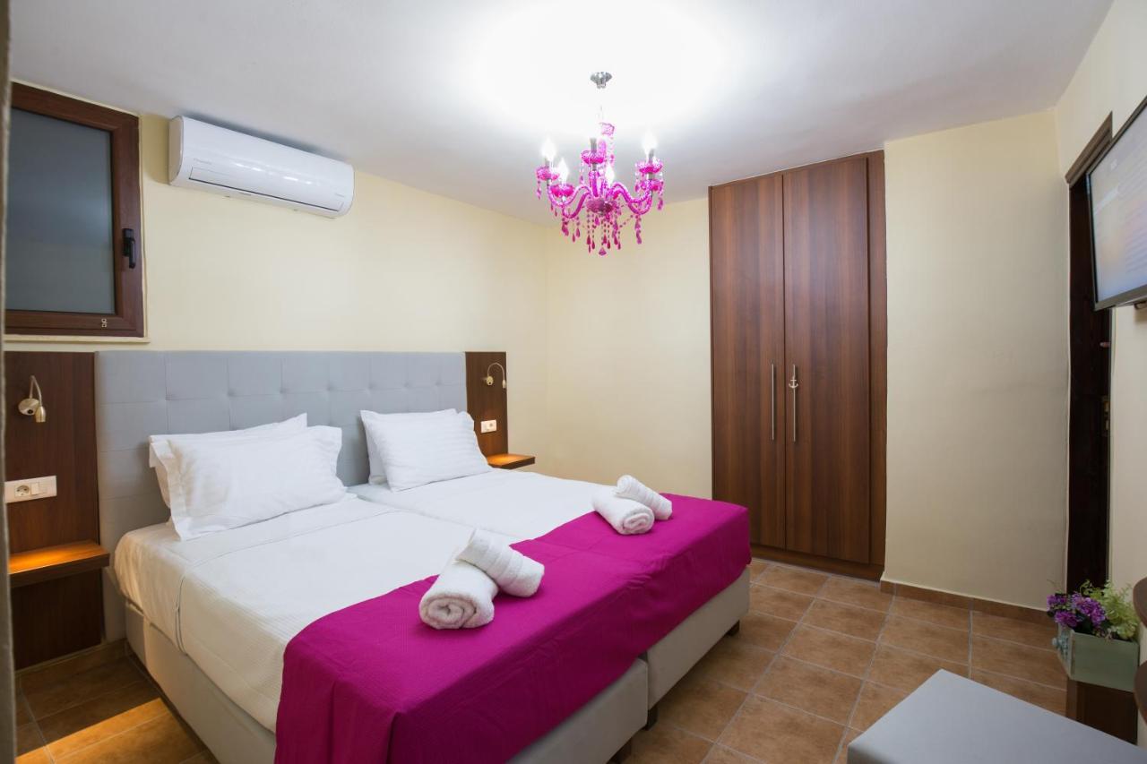 Sfinárion Tzouganos Villa מראה חיצוני תמונה